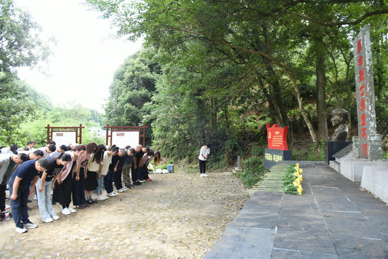 1752650638111629.jpg 3.jpg